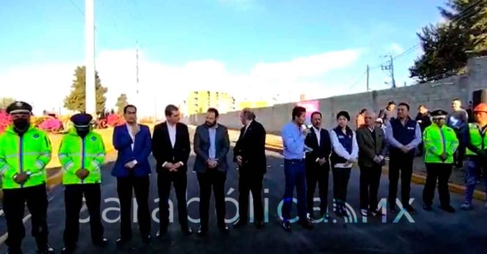 Inaugura ayuntamiento vialidades y supervisa construcción de viviendas