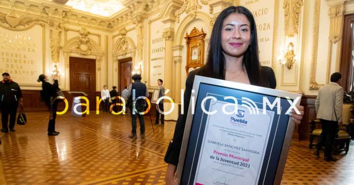 Obtiene Gaby &quot;La Bonita&quot; Sánchez el Premio Municipal de la Juventud 2023