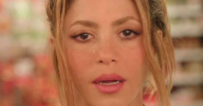 Dedica Shakira récords de tema vs Piqué a todas las mujeres
