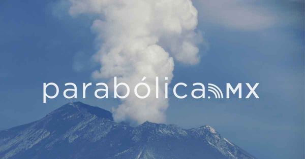 Mantiene el volcán Popocatépetl intensa actividad matutina