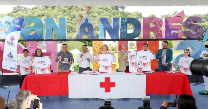 Presentan playera y medalla de la carrera Todo México Salvando Vidas