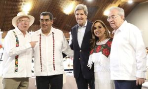 Se reúne Sergio Salomón con John Kerry y Ken Salazar