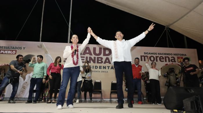 Será Armenta gobernador: Sheinbaum desde Acatlán