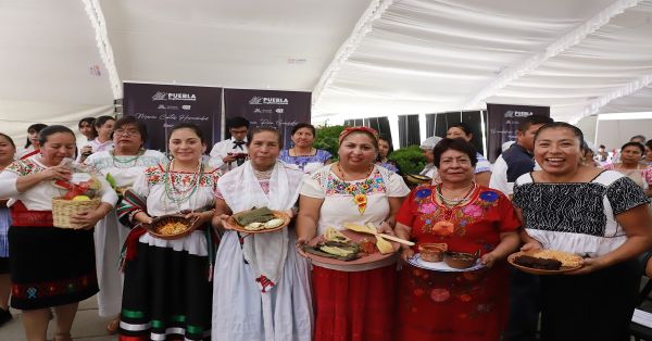 Realizan encuentro de Cocineras Tradicionales, patrimonio de Puebla