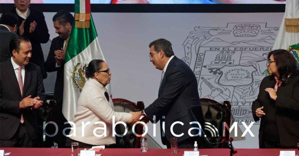 Acude Rosa Icela Rodríguez al informe de SS en representación de AMLO