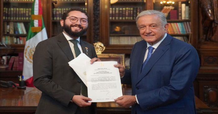 Recibe presidente en Palacio Nacional cartas credenciales de siete embajadores