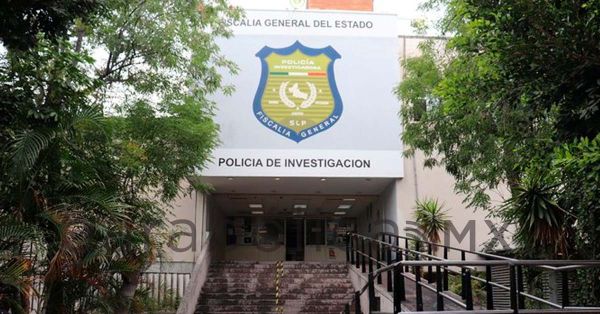 Mueren dos policías en ataque a comandancia de San Luis Potosí