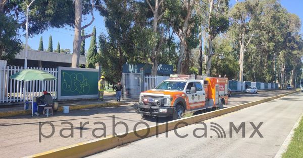 Atiende Protecci&oacute;n Civil emergencia en UTP; descartan fuga de gas