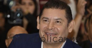 Inicia Alejandro Armenta el 2024 como puntero para elección de gobernador en Puebla