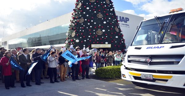 Entrega BUAP casi 20 mil juguetes a niños y niñas en diferentes regiones de Puebla