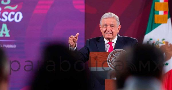 Hay voluntad y decisión de entregar archivos del Cisen: AMLO