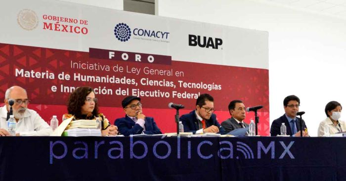 Celebran Conacyt y BUAP foro sobre iniciativa de Ley General en HCTI