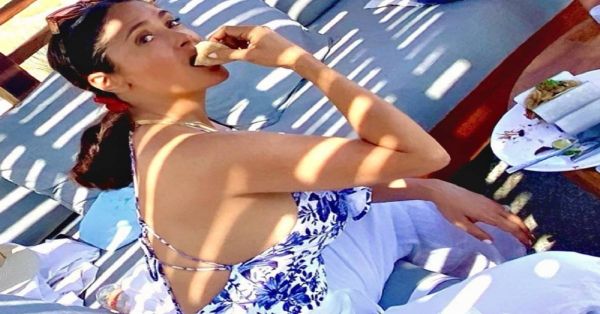 Sorprende Salma Hayek con sensual bikini, estuvo de vacaciones en México