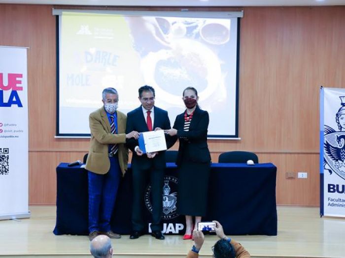 Organiza Turismo ciclo de conferencias “Moles Poblanos y su Trascendencia”