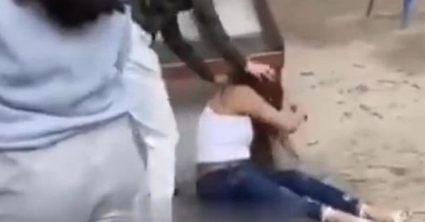 Golpean a su compañera de secundaria en Libres