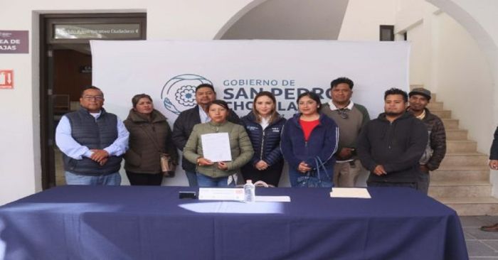 Realizan entrega de un terreno en San Pedro Cholula para la construcción de un bachillerato