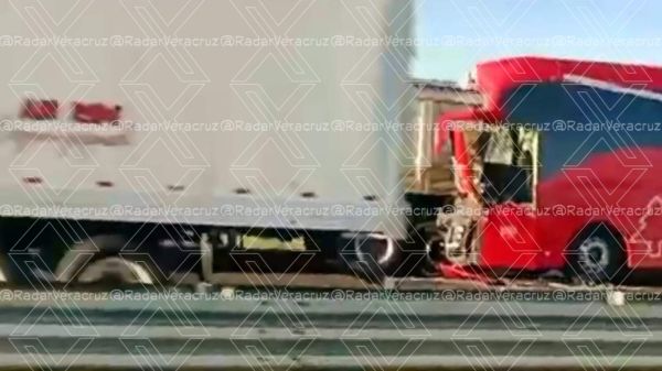Reportan accidente en autopista Acatzingo-Ciudad Mendoza; hay 27 lesionados