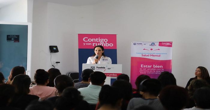 Entrega SMDIF certificados de capacitaci&oacute;n a familiares y cuidadores de ni&ntilde;os con autismo