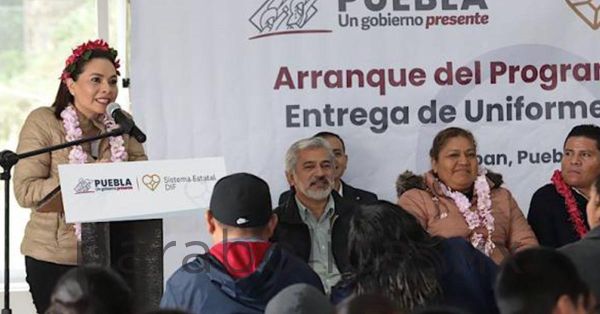 Inicia Gaby Bonilla con entrega de paquetes escolares a  menores indígenas