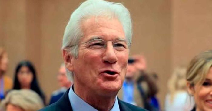 Hospitalizan a Richard Gere mientras vacacionaba en Nuevo Vallarta