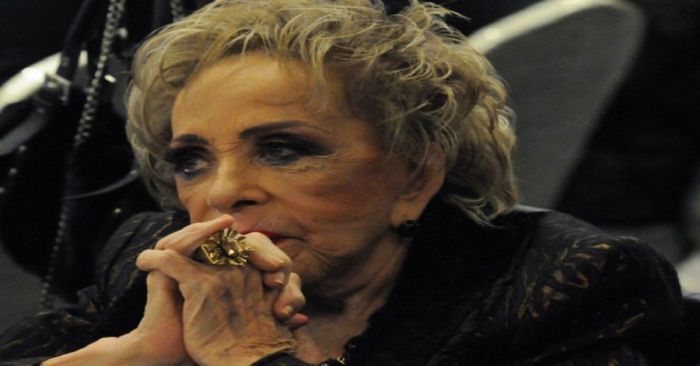Continúa internada Silvia Pinal, podría ser dada de alta este domingo