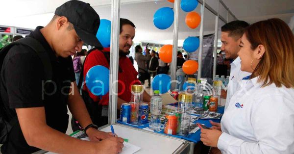 Ofertan mil 250 empleos en la segunda Feria del Empleo 2023