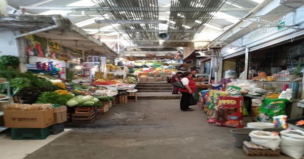 Alistan comerciantes de Amalucan contratos ante CFE