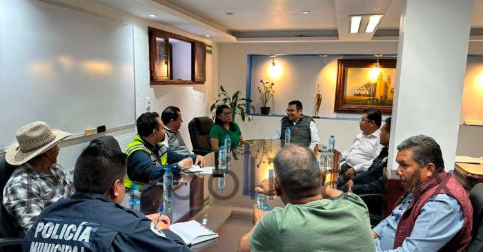 Supervisan gobiernos de San Andr&eacute;s y San Pedro Cholula normativa de pc en tianguis de L&aacute;zaro C&aacute;rdenas