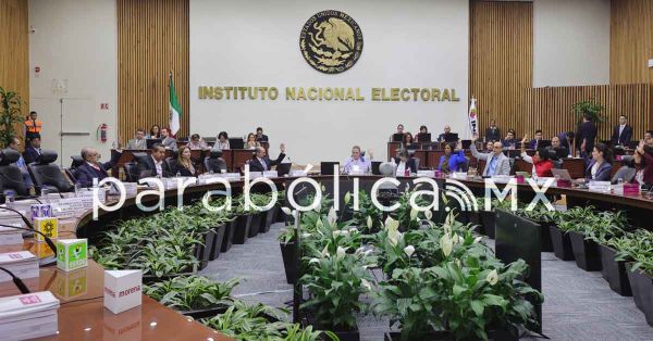 Deja INE en el aire el g&eacute;nero en Puebla