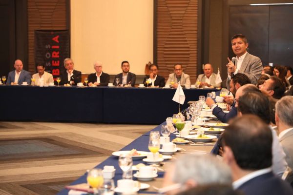 Reafirman ayuntamiento de Puebla y Canadevi compromiso con desarrollo de viviendas