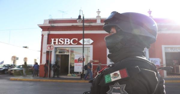 Ofrecen en San Pedro Cholula acompañamiento bancario para evitar asaltos