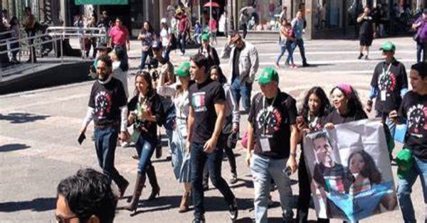 Visita Verástegui Puebla busca firmas para su registro como candidato presidencial