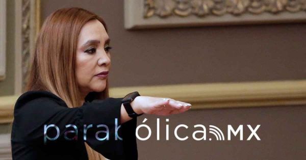 Se mantendrá Amanda Gómez en la Auditoría tras comparecencia por hoyo financiero