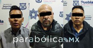Caen 3 sujetos con un auto robado y drogas en la Colonia Reforma Sur