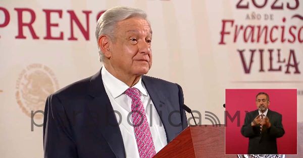 Admite López Obrador ser el político que más veces ha convocado al Zócalo