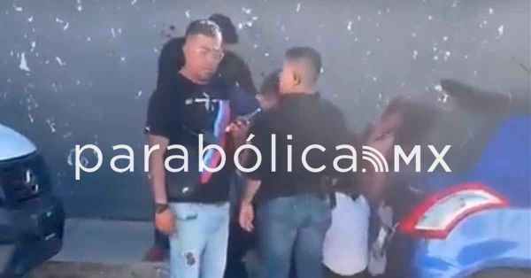 Queda inconsciente en el Bar "Una y M&aacute;s" frente a CU; fue clausurado