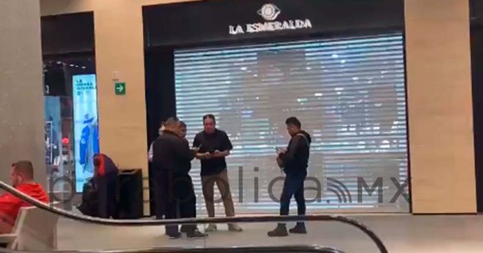 Ingresan hombres armados a robar joyería de plaza Parque Tepeyac en CDMX