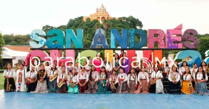 Clausura Tlatehui el Foro Internacional Ser Mujer en San Andrés Cholula