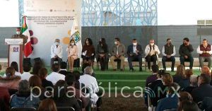 Colocan la primera piedra de las Unidades de Oncología y Cardiología del Hospital para el Niño Poblano