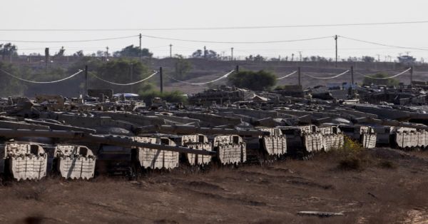 Ataca Israel campo de refugiados; hay al menos 50 muertos