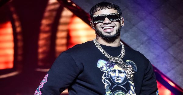 Enfrenta Anuel AA demanda millonaria por incumplimiento de contrato