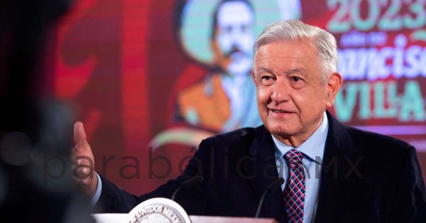 Mantener penacho de Moctezuma en Austria no tiene sustento: AMLO