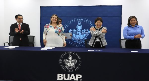 Signan gobierno estatal y BUAP convenio para profesionalizar a prestadores de servicios turísticos