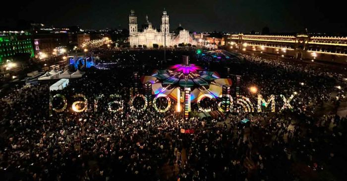 Acuden 200 mil personas a las Noches de Primavera en el Zócalo de la CDMX
