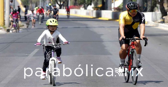 Regresan poblanos a la Vía Recreativa en la Recta a Cholula