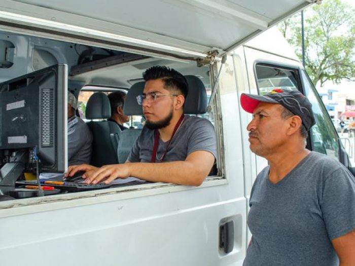 Mediante programa de Unidades Móviles, expide gobierno estatal más de mil licencias