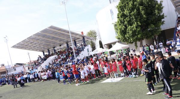 Participan m&aacute;s de mil 100 ni&ntilde;as y ni&ntilde;os en el Torneo Futbolito Bimbo en Puebla 2023
