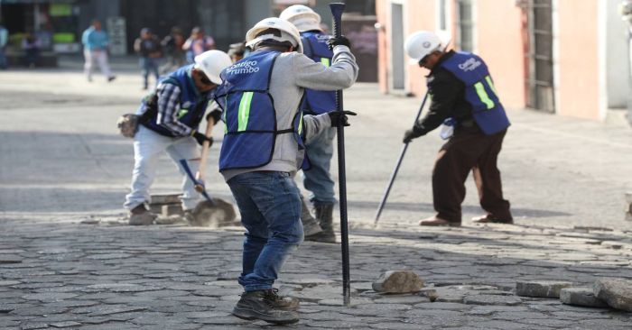 Analiza Ayuntamiento de Puebla colocar parquímetros de la 12-16 Poniente