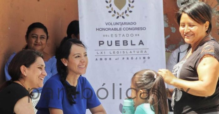 Realiza voluntariado del Congreso 50 exámenes de la vista en Izúcar