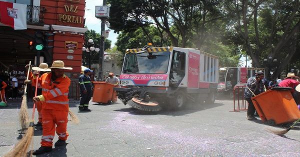 Reportan en orden y tranquilidad la Procesión de Viernes Santo en la capital poblana